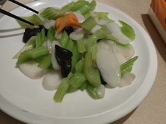 -八府香鸭·啫啫煲(华山路店)