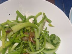 -湖畔鲁菜·二十年老字号餐厅(大明湖店)