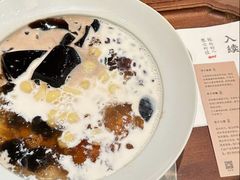 -RUXU入续糖水铺与包(卓悦中心店)