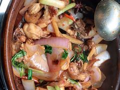 -胡须佬鸡煲四季火锅(海雅缤纷城店)