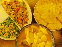 -爱的果实月嫂育婴师(世纪东方店)