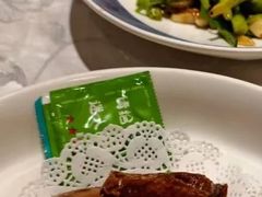 妙龄乳鸽-香山家宴