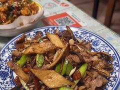 -蜗牛小馆醉乡民谣云南菜(惠新西里店)