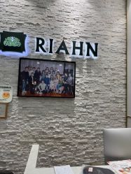 -韩国丽安形象设计