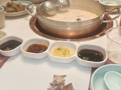-洪氏嗨捞·猪肚鸡火锅(阳光天地店)