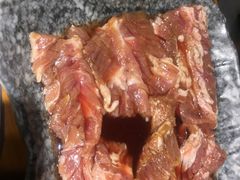 调味去骨肋排-万兴佳烤肉·长白山老味道(东岸里店)