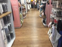 -优衣库(天津鲁能城购物中心店)