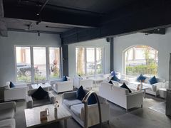 -穹六人间 people 6(岳阳路店)