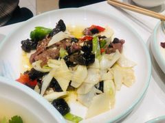 -犇逸·乐山跷脚牛肉·四川现炒(览海店)