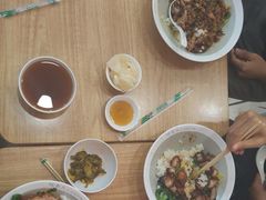 -陆长玖古法猪脚饭(玄风桥店)