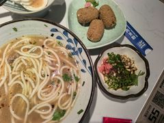 -鑫花溪牛肉米粉(凤凰街创始总店)