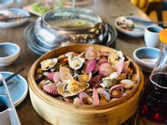 必点菜一筐海鲜-鲜小岛·铜锅涮肉