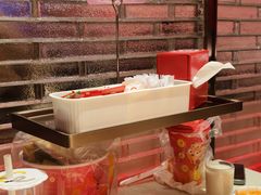 -海底捞火锅(中商百货夜宵主题店)