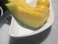 -尚尚仙·酸汤猪手·猪肚鸡火锅(华联万柳购物中心店)