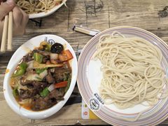 -歹歹的加个面过油肉拌面