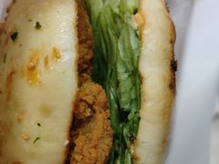 -必胜客(尹山湖歌林公园店)