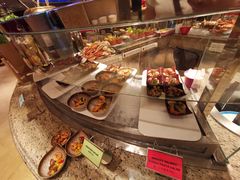 -咖啡苑自助餐厅·中国大饭店