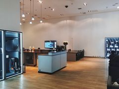 -奔驰北京极光星徽(四元桥店)
