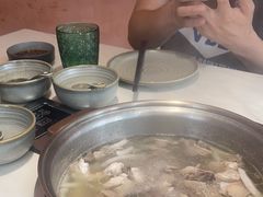 -喃喃椰·糟粕醋·椰子鸡火锅(七堡花园店)