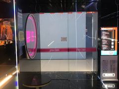 -稳电竞酒店(桥北泰冯路地铁站店)