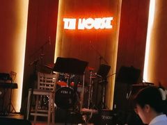 -TZ House音乐现场(来福士中心店)