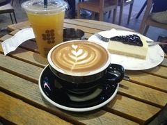 十日谈招牌拿铁-DECAMERON十日谈(卓悦汇店)