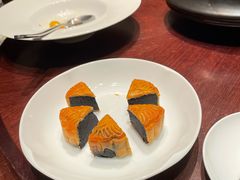 黑芝麻月饼-荣轩(新荣记环球金融中心店)