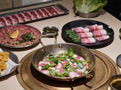 -蚂蚁洞·烤肉大营地(上海静安大悦城店)