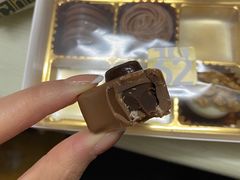 -Laderach 莱德拉(上海环贸iapm店)