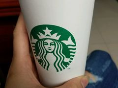 -星巴克(上海虹桥新天地二店)