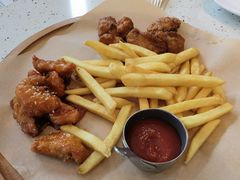 -必胜客(大坪英利店)