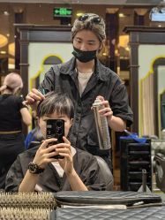 -八佰伴8008星级形象店