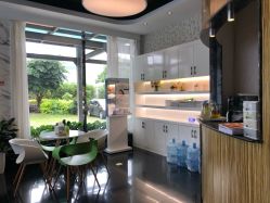 -比华利美容医院