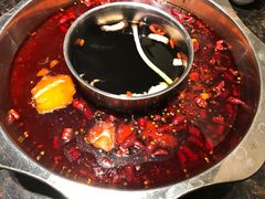 -小天鹅火锅·一线江景洪鼎旗舰店(洪崖洞店)