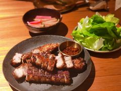 厚切傣式猪五花与奶油生菜-SHAN山(前滩太古里店)