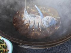 -小赖鱼馆·铁锅炖(官厅水库店)