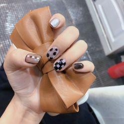 -九画美甲