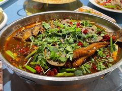 火焰山烤鲈鱼-清真·卡德尔大叔新疆主题餐厅(龙汇路店)
