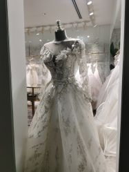 -LA GRACE高端婚纱礼服定制馆