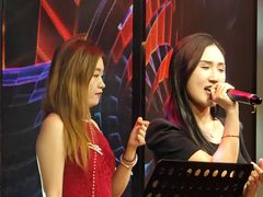 -9527星耀烧烤音乐酒馆