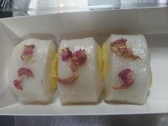 鲜花蛋黄卷-江南糕潮(新生路总店)