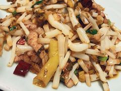 -魏铭鱼头捞饭(晋阳路店)