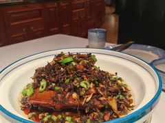 -八府香鸭·啫啫煲(华山路店)