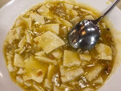 蟹粉烩豆腐-王宝和酒家(黄浦店)