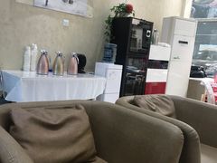 -北京凯百隆一汽丰田4S店(海淀店)