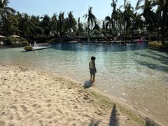 -三亚湾海居雅高铂尔曼度假酒店