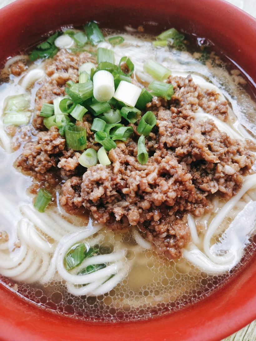 不吃铺盖面吃的清汤杂酱面