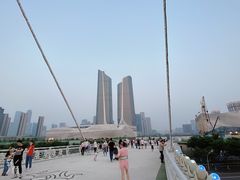 -南京眼步行桥