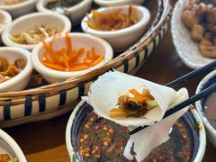 -包整·丝娃娃(一览甲秀楼风景店)