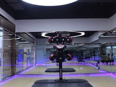-锐菲特游泳体育健身中心(滨江店)